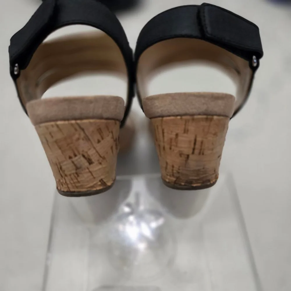 Women's Abella Ture Comfort Black Wedge Sandals Size 7.5